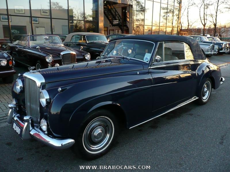 Bentley S2