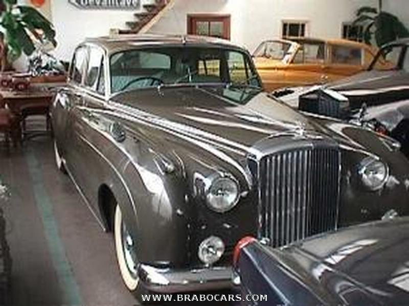 Bentley S2