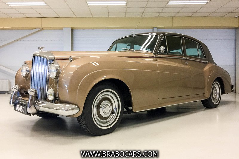 Bentley S2