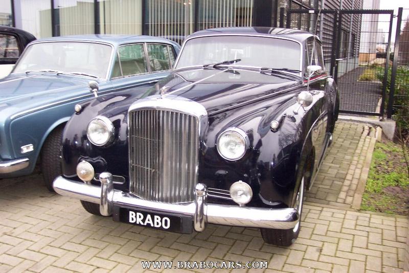 Bentley S2