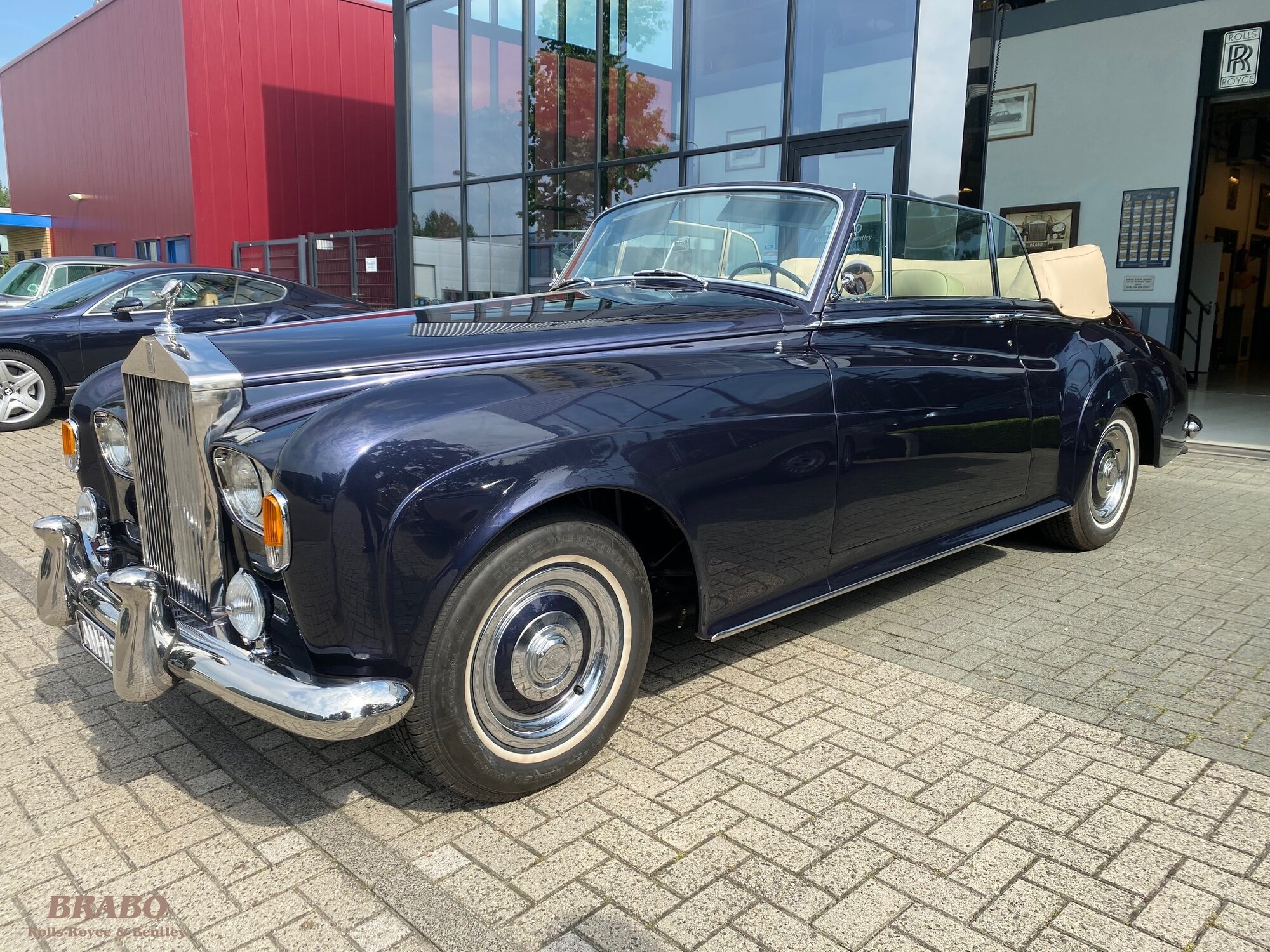 Rolls-Royce Silver Cloud III Drophead Coupe