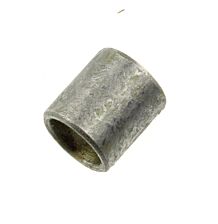 Distance piece exhaust hanger