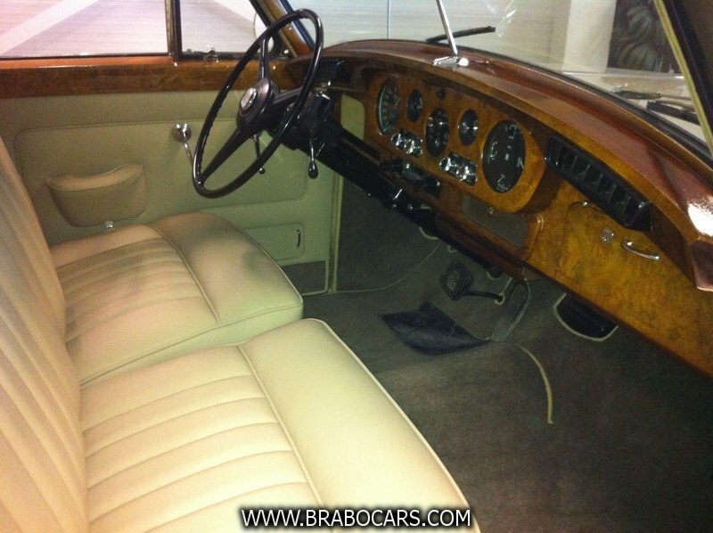 Rolls-Royce Silver Cloud II