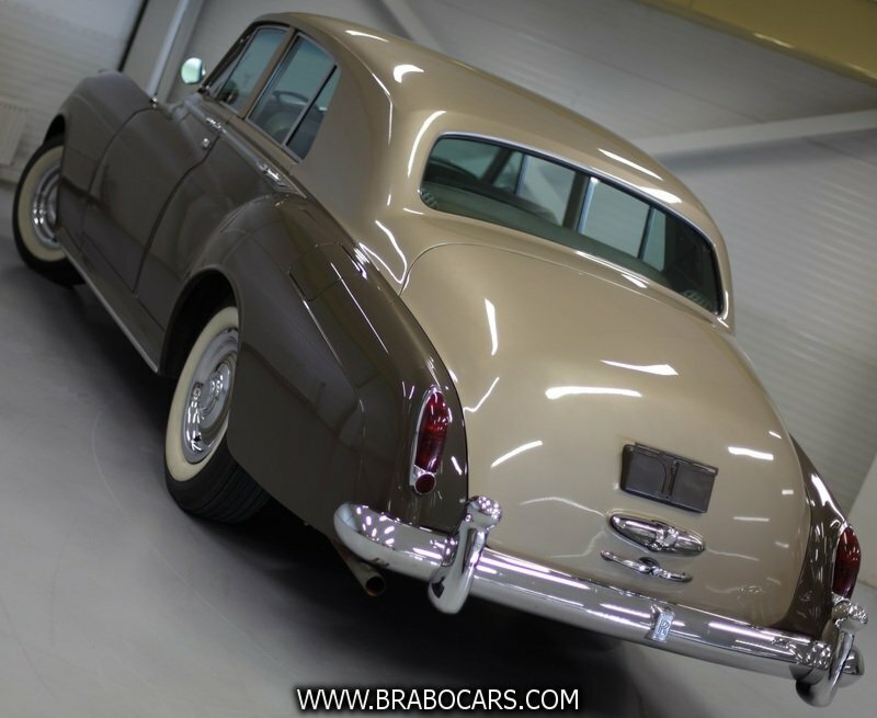 Rolls-Royce Silver Cloud II
