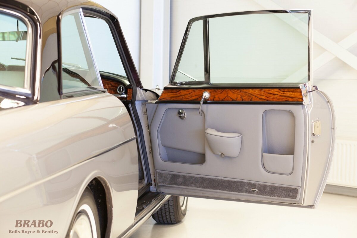 Rolls-Royce Silver Cloud III 2-door saloon 