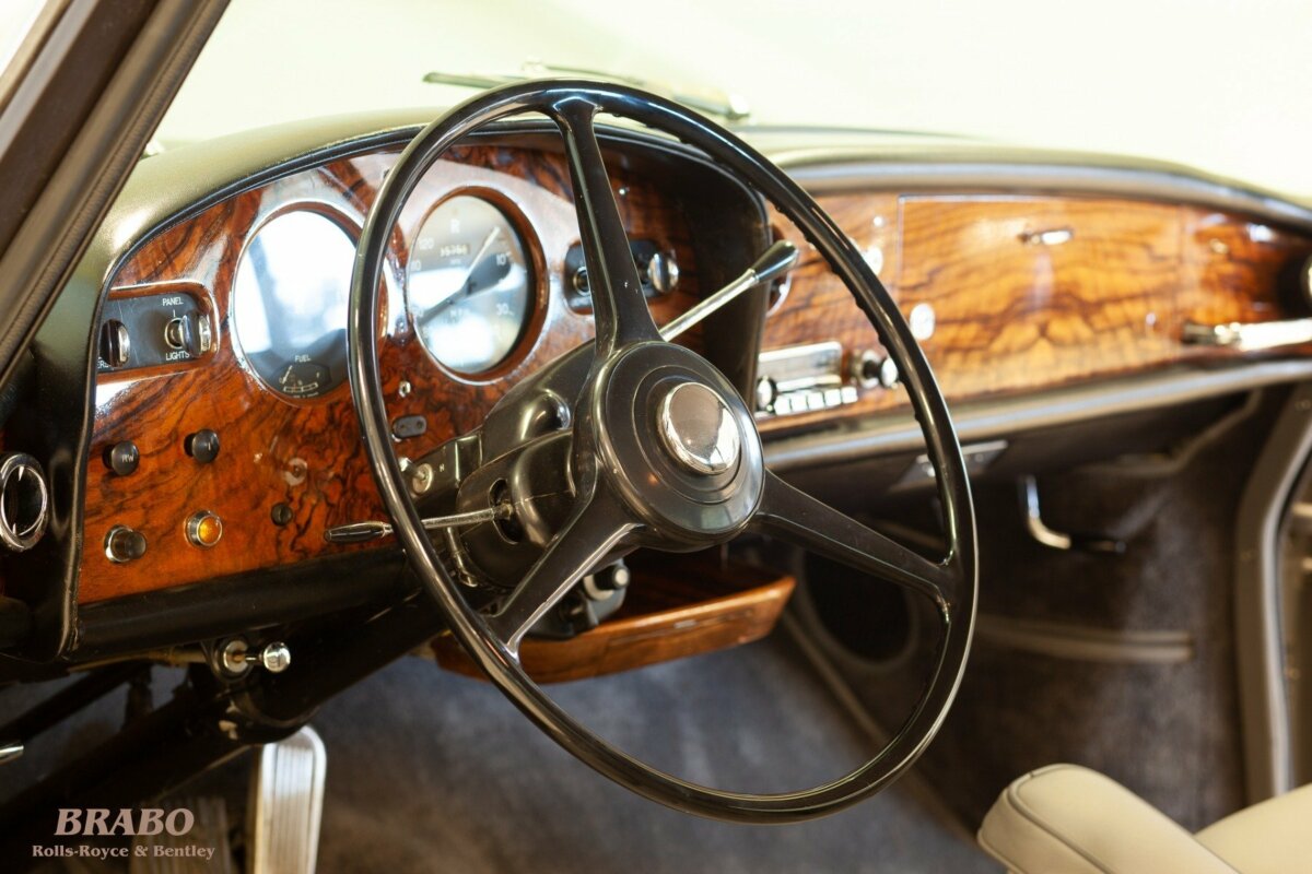 Rolls-Royce Silver Cloud III 2-door saloon 