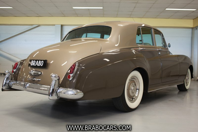 Rolls-Royce Silver Cloud II