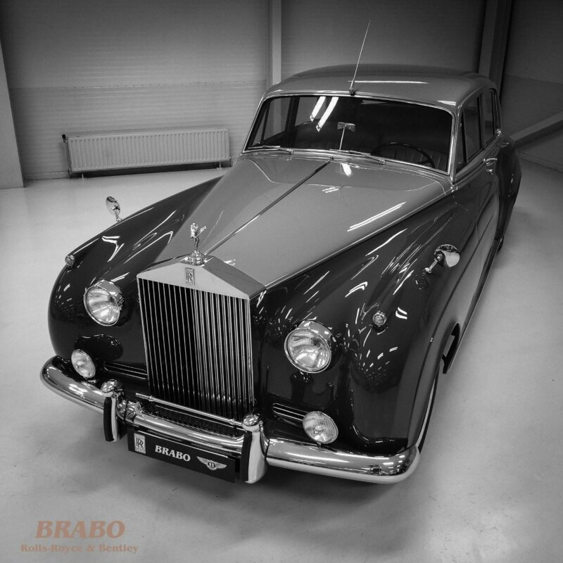 Rolls-Royce Silver Cloud II LHD Sand over Sable