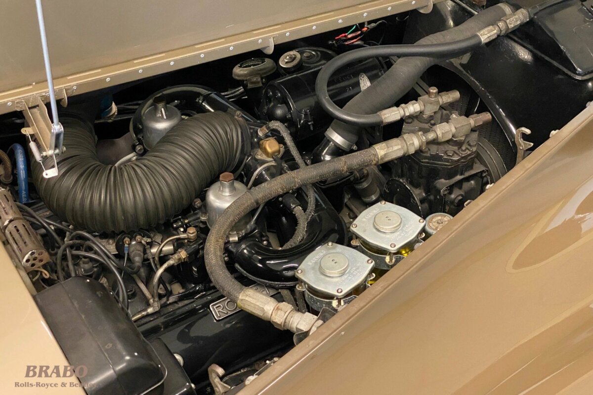 Rolls-Royce Silver Cloud II LHD Sand over Sable