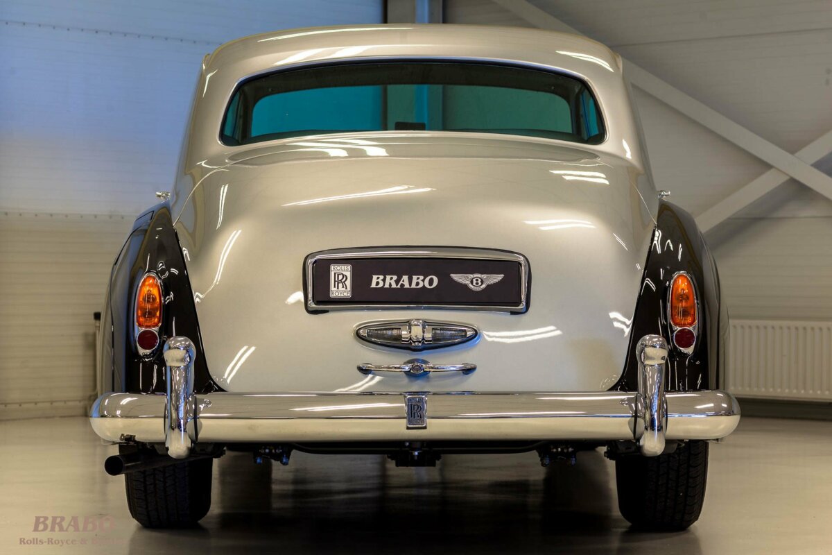 Rolls-Royce Silver Cloud II
