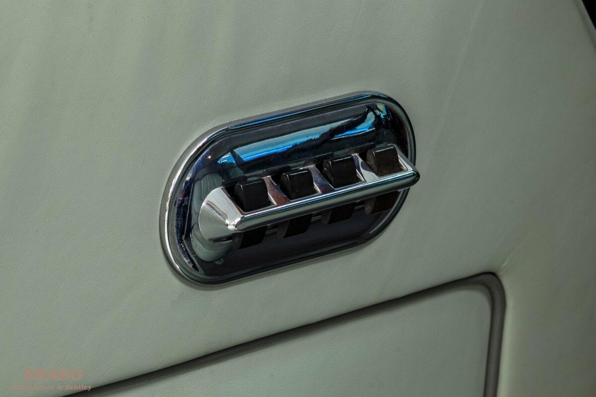 Rolls-Royce Silver Cloud II