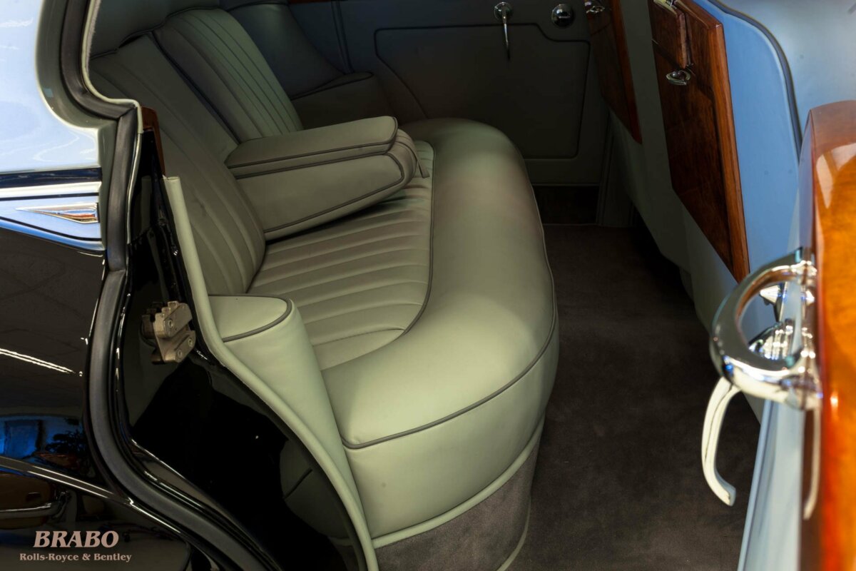 Rolls-Royce Silver Cloud II
