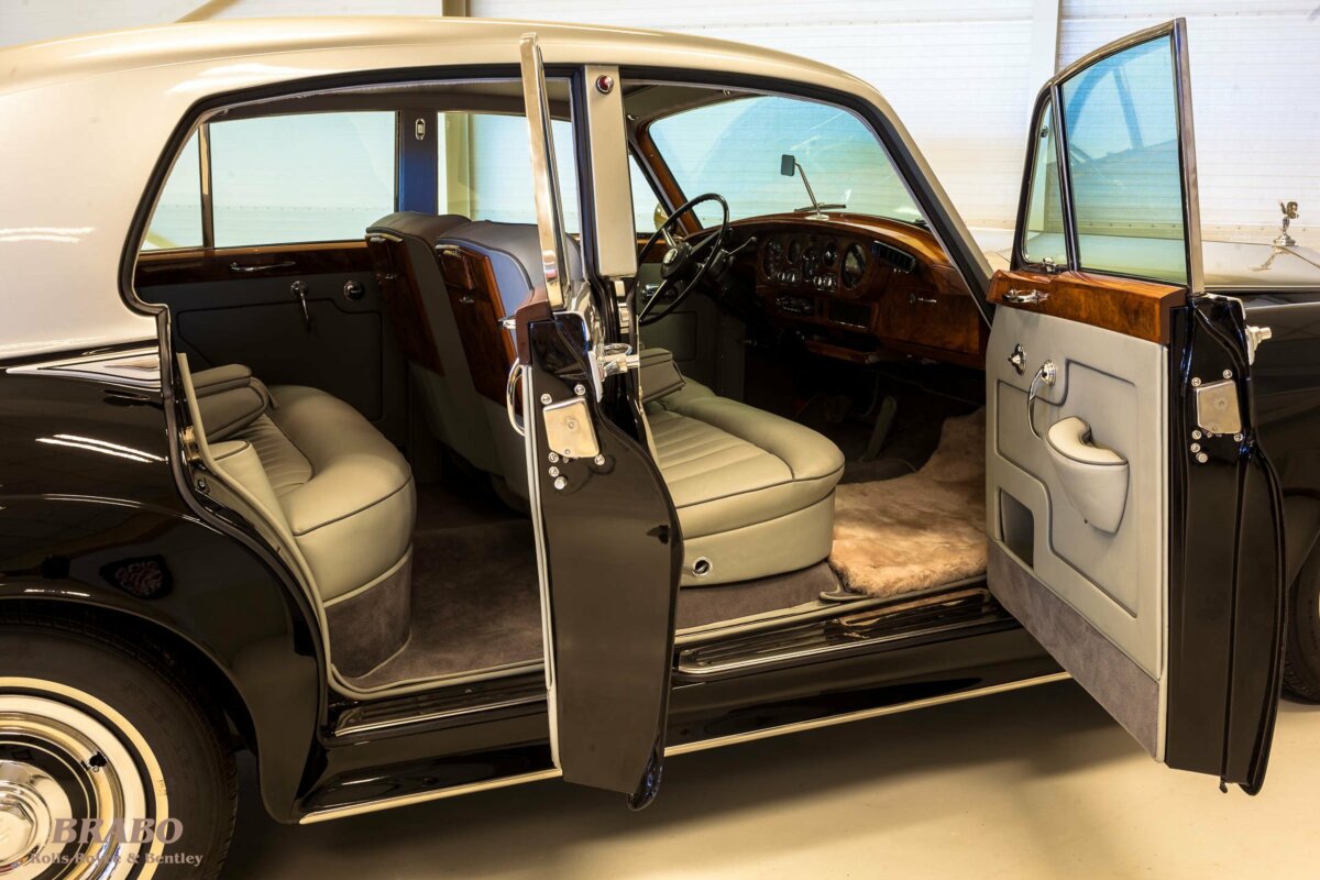 Rolls-Royce Silver Cloud II
