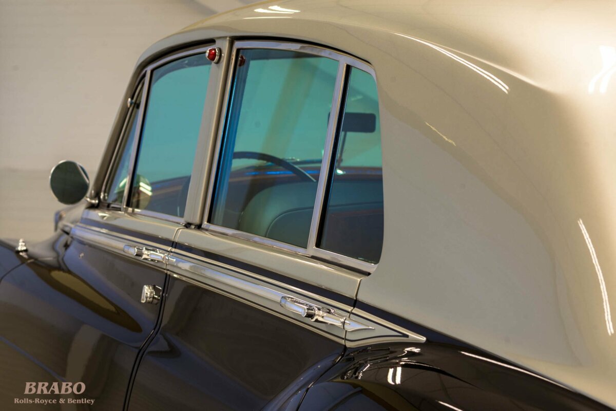 Rolls-Royce Silver Cloud II