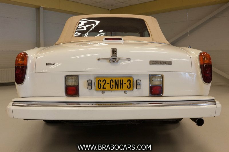 Rolls-Royce Corniche II