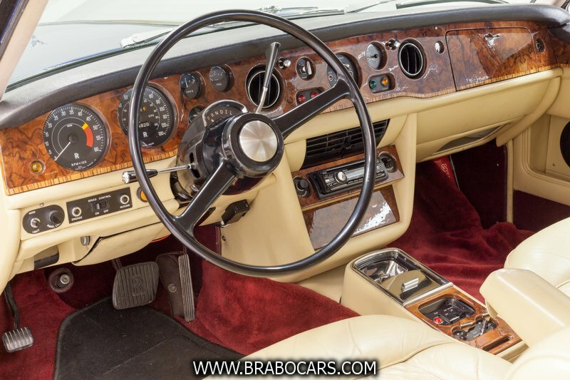 Rolls-Royce Corniche