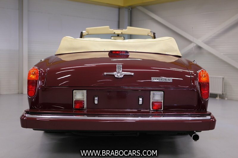 Rolls-Royce Corniche IV