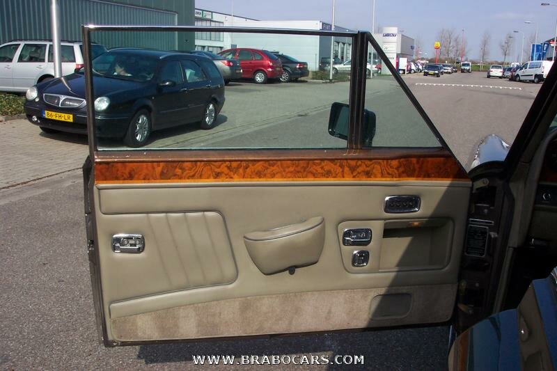 Rolls-Royce Corniche II