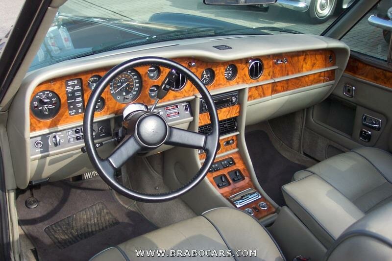 Rolls-Royce Corniche II