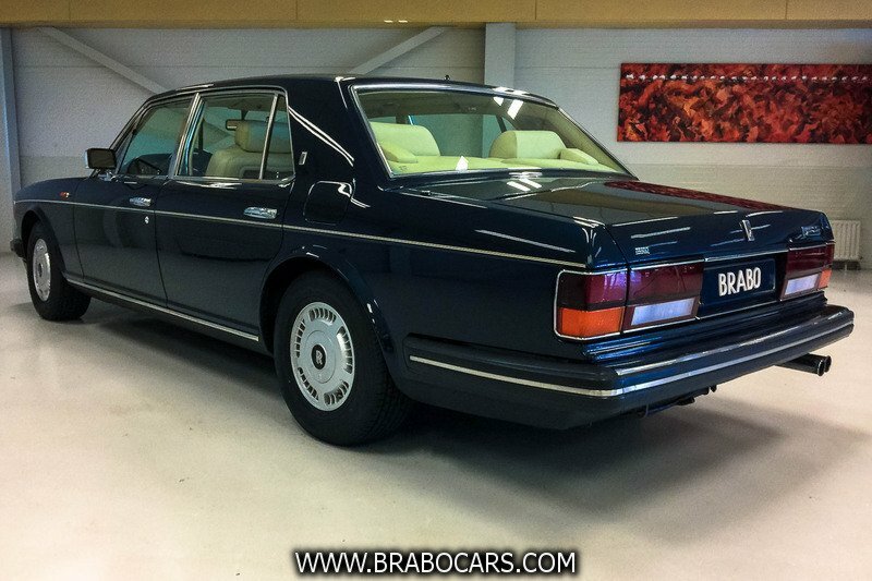 Rolls-Royce Flying Spur