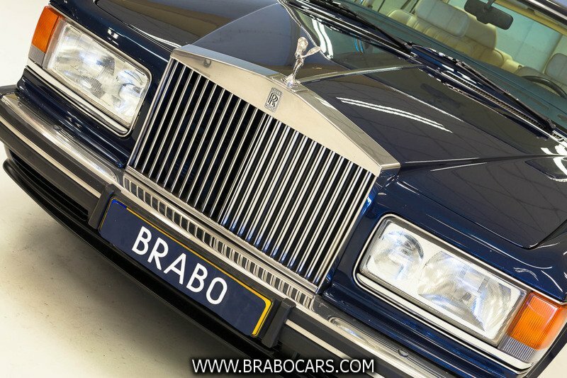 Rolls-Royce Flying Spur
