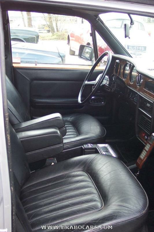 Rolls-Royce Silver Spirit