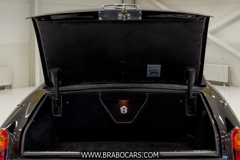 Rolls-Royce Corniche IV