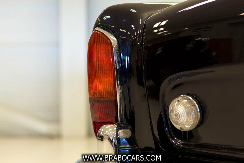 Bentley T1