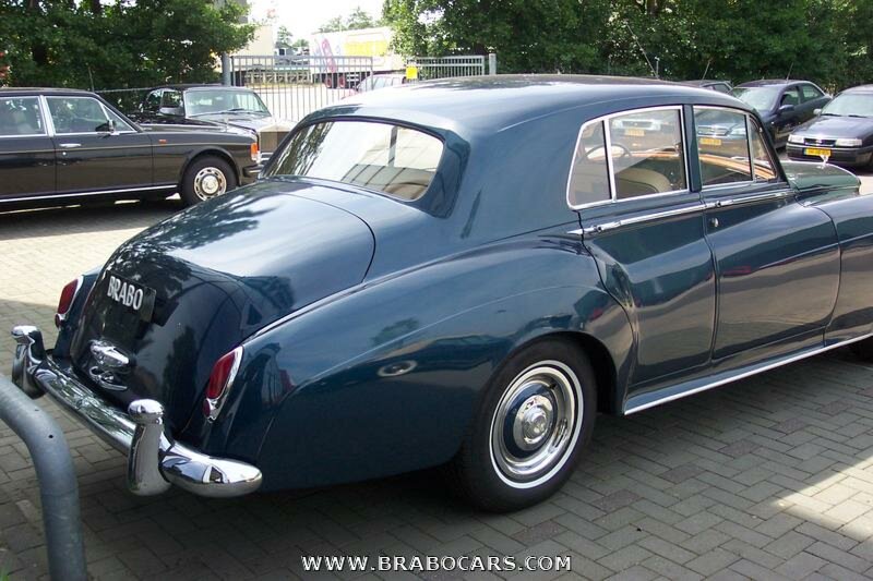 Bentley S2