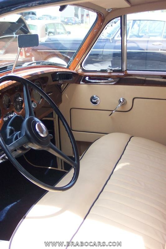 Bentley S2