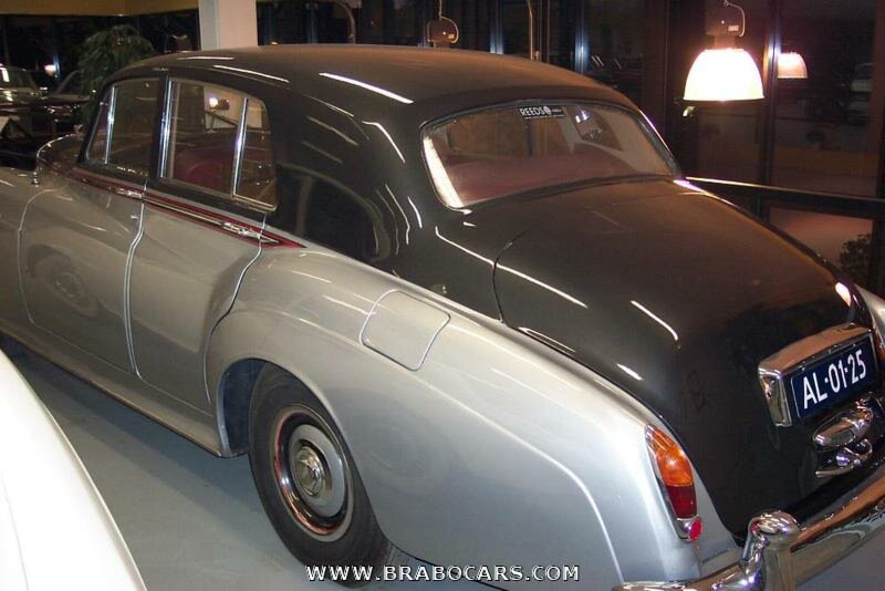 Bentley S2