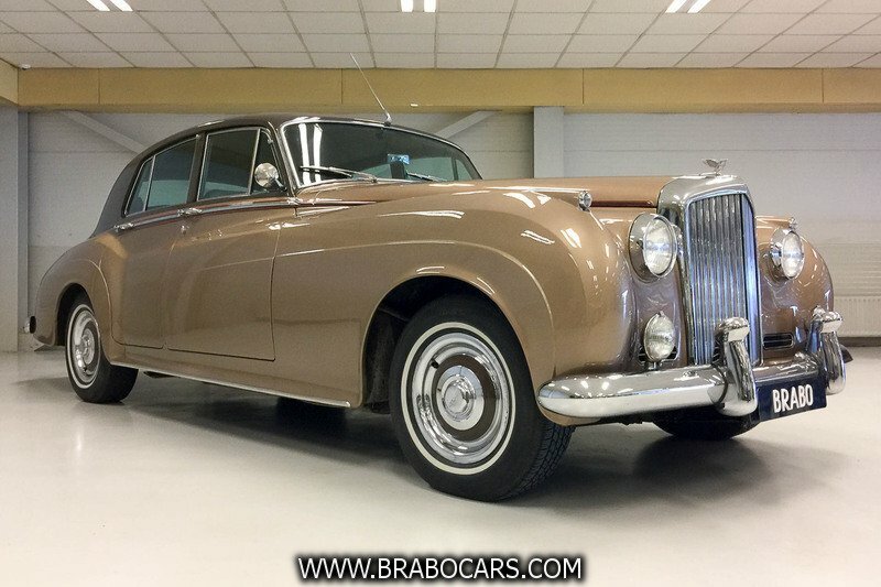 Bentley S2