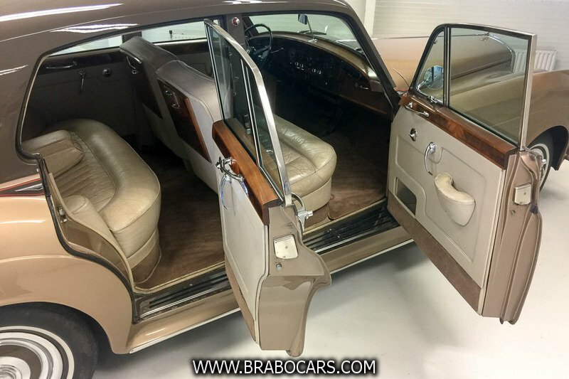 Bentley S2