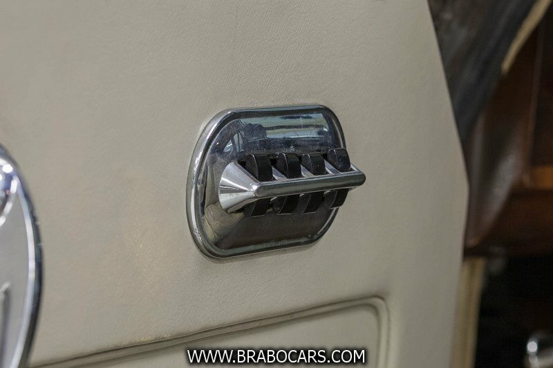 Bentley S2