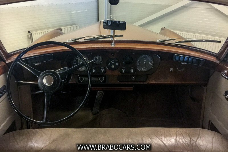 Bentley S2