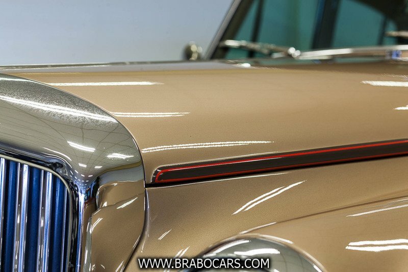 Bentley S2
