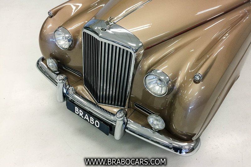 Bentley S2