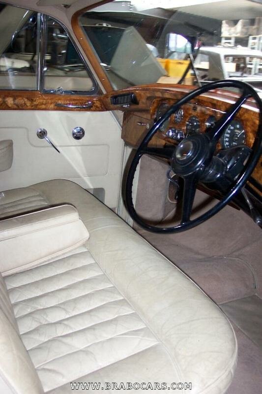 Bentley S2