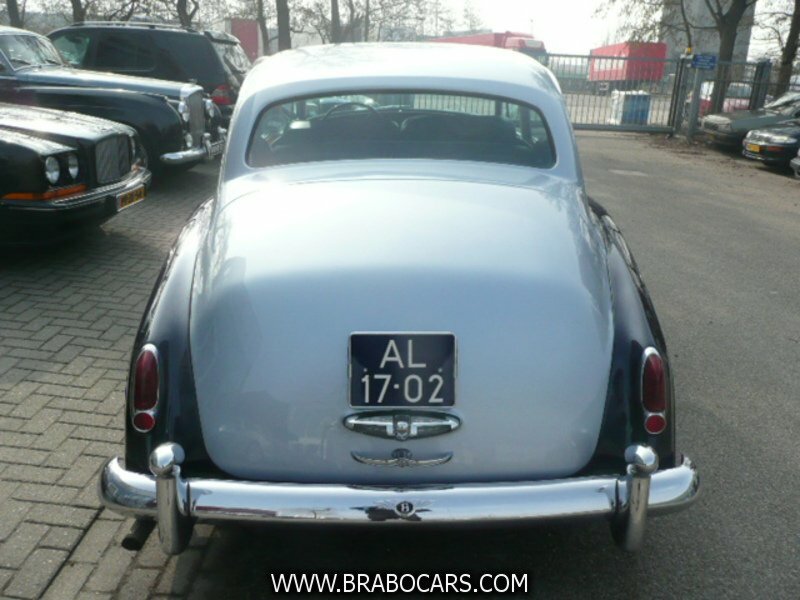 Bentley S1
