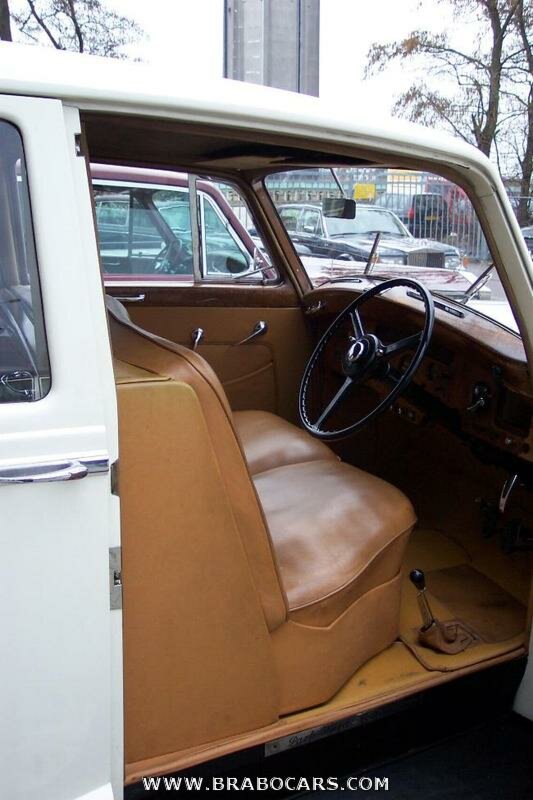 Rolls-Royce Silver Wraith