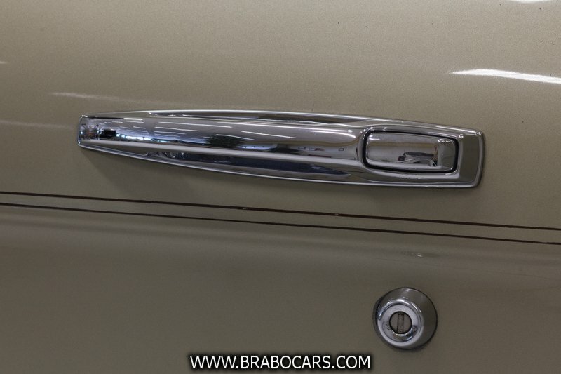 Bentley Eight