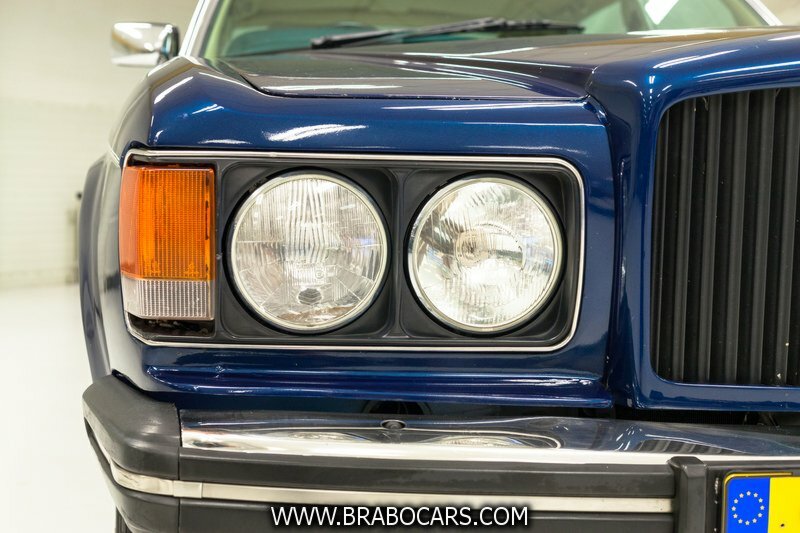 Bentley Eight