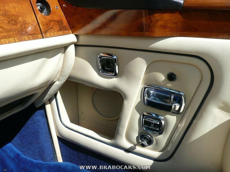 Rolls-Royce Corniche