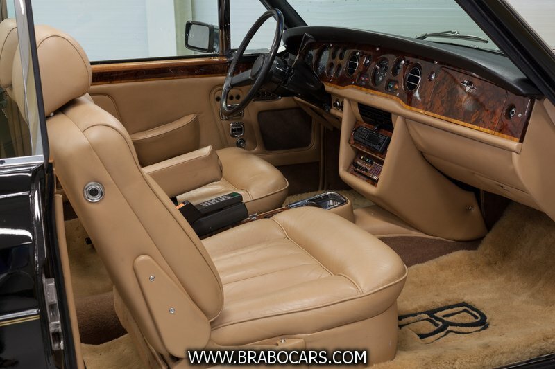 Rolls-Royce Corniche