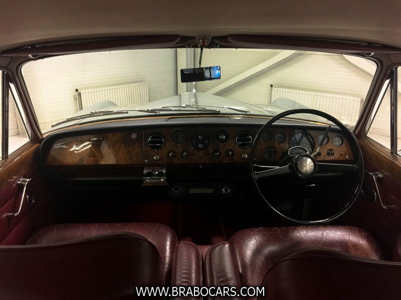 Rolls-Royce Silver Shadow