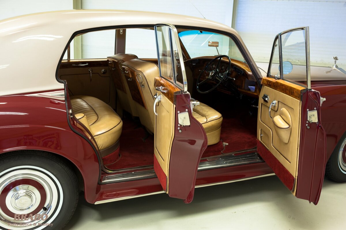 Rolls-Royce Silver Cloud II Radford