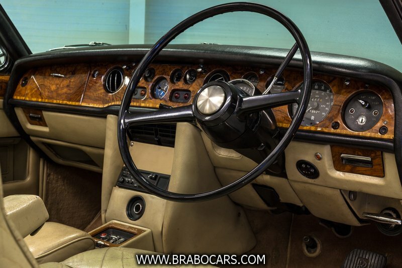 Rolls-Royce Silver Shadow