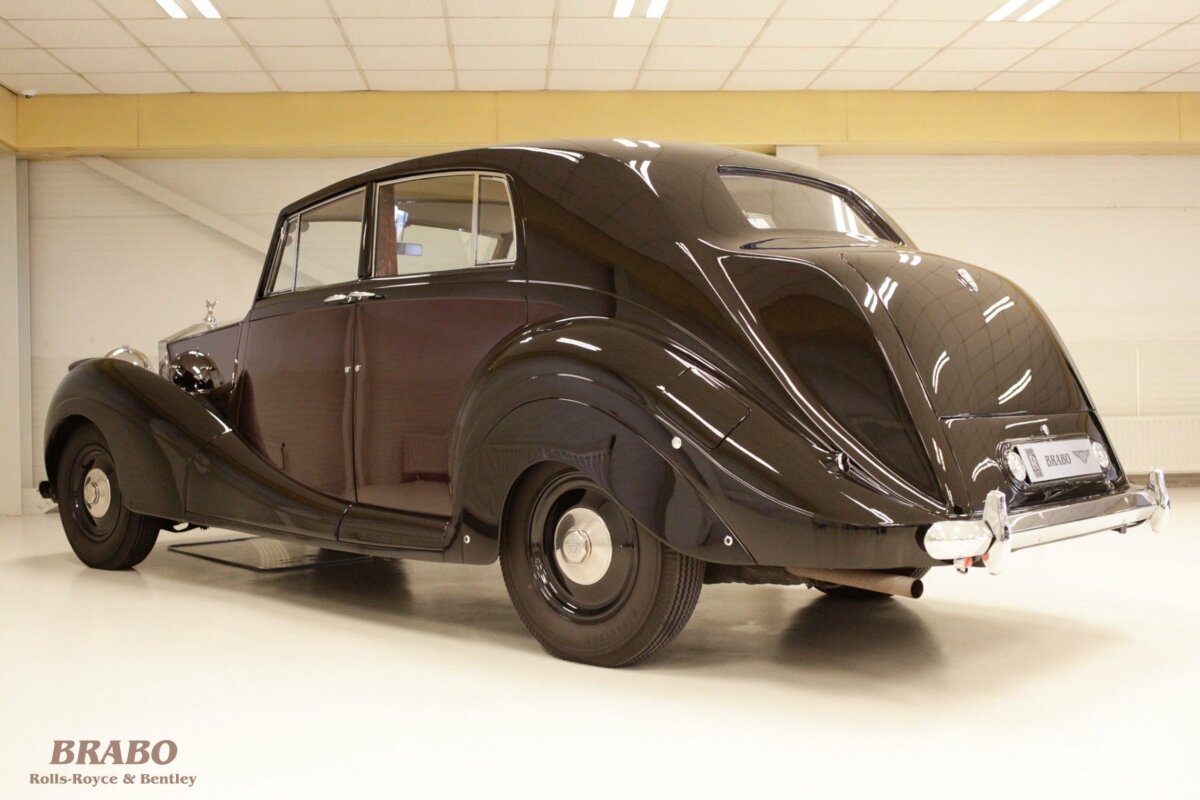 Rolls-Royce Silver Wraith James Young 4 door Saloon with division