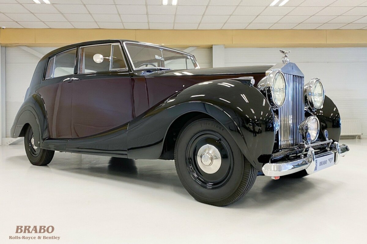 Rolls-Royce Silver Wraith James Young 4 door Saloon with division