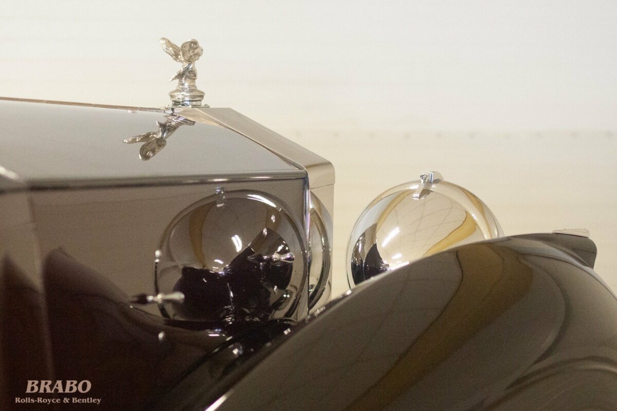 Rolls-Royce Silver Wraith James Young 4 door Saloon with division